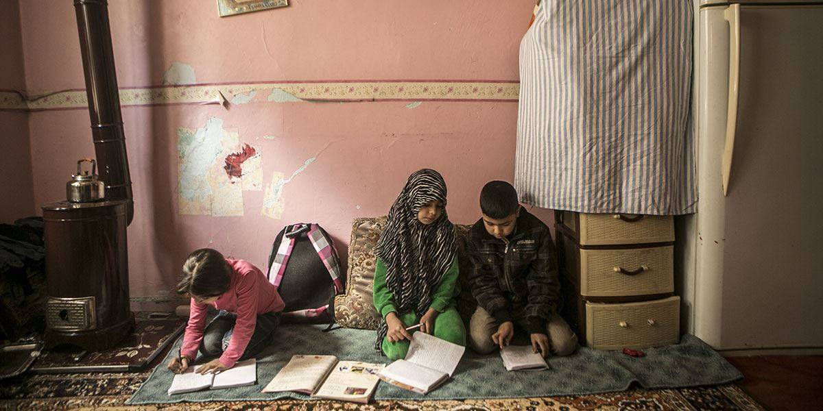 ملايين الدولارات لم تصل إلى اللاجئين السوريين!