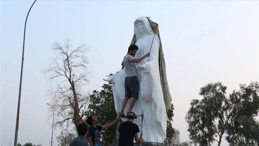 ازالة تمثال للسيدة العذراء في العراق...ما السبب؟