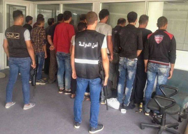 توقيف شبكة تهرب عائلات سورية الى البقاع