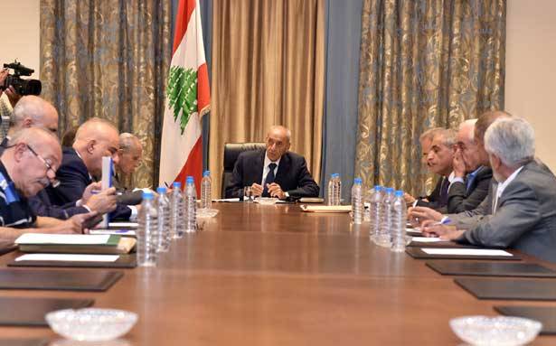 استقبل السفير البريطاني ووهاب
برّي بعد اجتماع «التنمية والتحرير» : قدّمنا اقتراح قانون لتقصير 
ولاية المجلس الى نهاية هذا العام على أن تجري الإنتخابات قبل ذلك