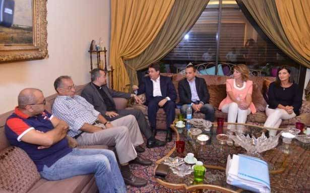 الحريري أعلن إنهاء الملف خلال أيّام
كنعان التقى وفد أهالي المنصوريّة مُؤكداً أن «مآسي
الناس ليست للإستعراض بل لتحسين الظروف»