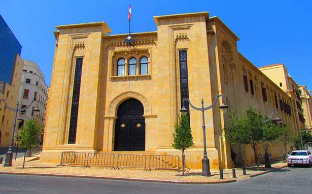 تقصير ولاية مجلس النواب يقلب اولويات السلطة