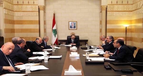 بدء جلسة مجلس الوزراء في السراي برئاسة الحريري التي ستبحث في جدول أعمال من 38 بنداً في حضور 20 وزيرا