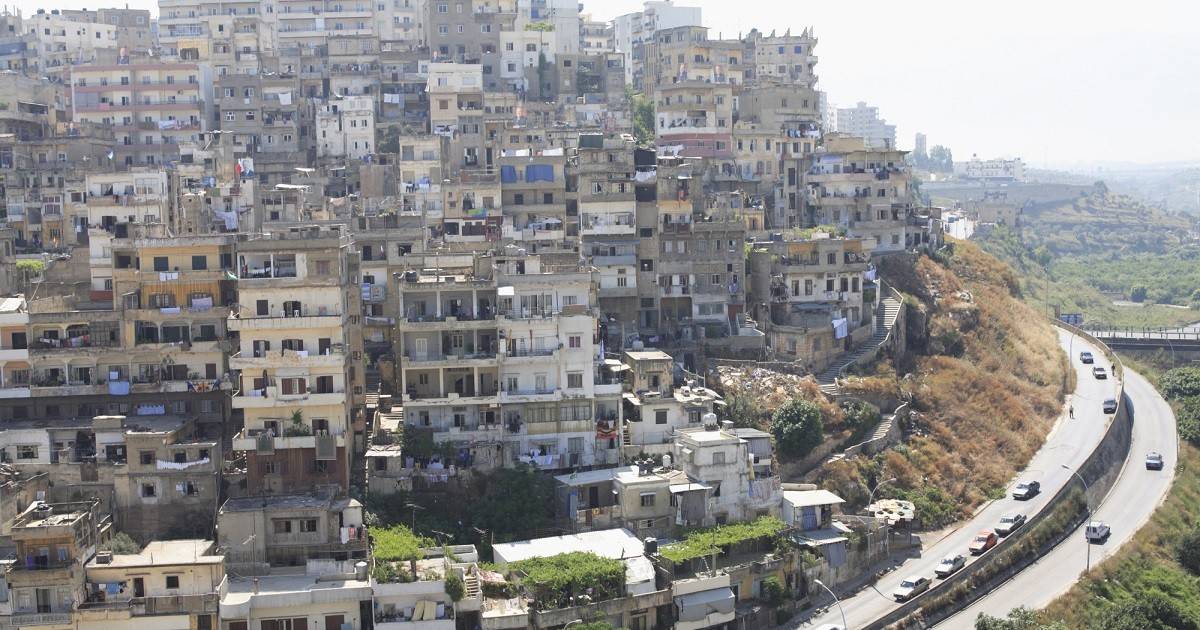منطقة المنكوبين في طرابلس تعاني من فيضان المياه الآسنة والصرف الصحي