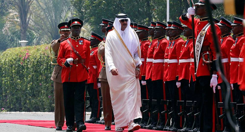 شاهد..استقبال شعبي لتميم بعد غياب