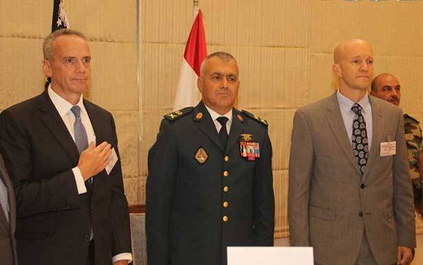 السفارة الأميركية كرّمت متخرجي برنامج التدريب العسكري الدولي
وايت جدد التـزام بلاده بدعم الجيش اللبناني
ممثل قائد الجيش: للقضاء على أيّ نشاط إرهابي