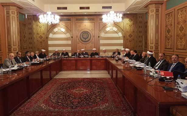 «المجلس الشرعي» دعا الى التعطيل الجمعة
وطالب بعودة آمنة للنازحين الى وطنهم
أكد المجلس الشرعي الإسلامي الأعلى في اجتماعه الدوري برئاسة مفتي الجمهورية اللبنانية الشيخ عبد اللطيف دريان في دار الفتوى ضرورة