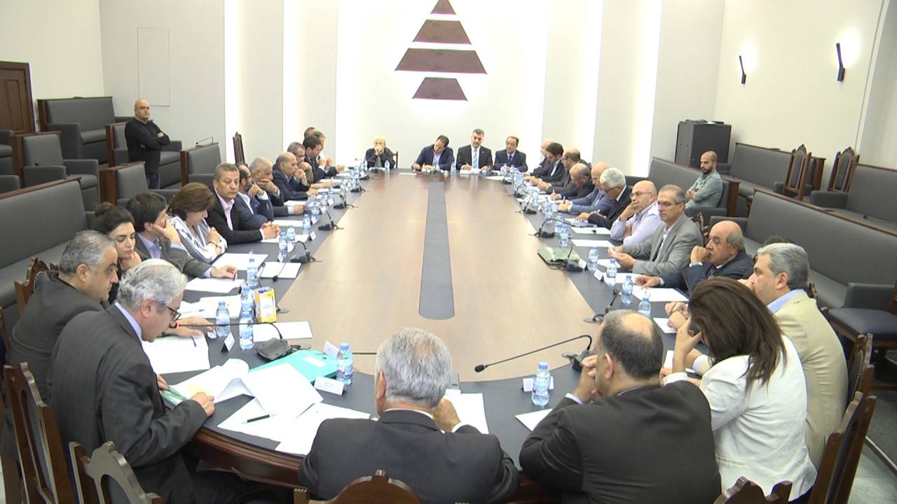 "الكتائب": نخوض معركة سلسلة الرتب والرواتب الى جانب مستحقيها