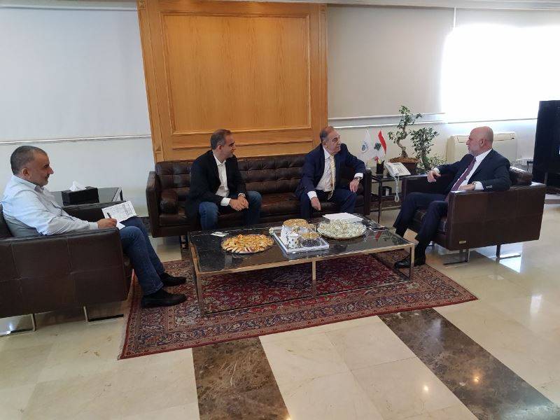 فنيانوس عرض الاوضاع مع قانصو ونقيب المقاولين
