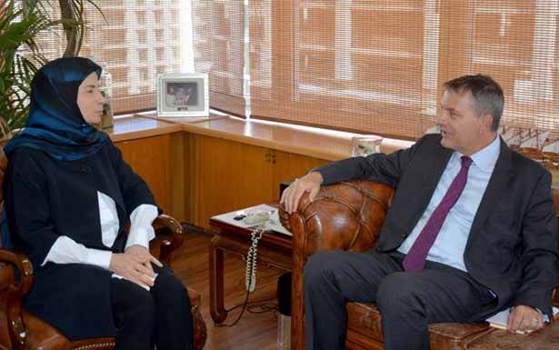 عزالدين عرضت مع لازاريني
سبل تعزيز التعاون مع الأمم المتّحدة