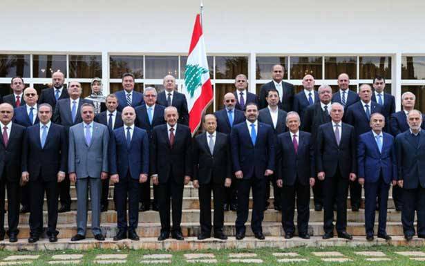 الاطاحة بالحكومة: الداخل عاجز والخارج لا مصلحة له