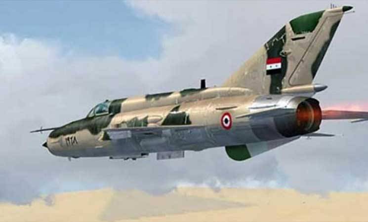 طائرة حربية سورية تنجو من صاروخ إسرائيلي فوق القنيطرة