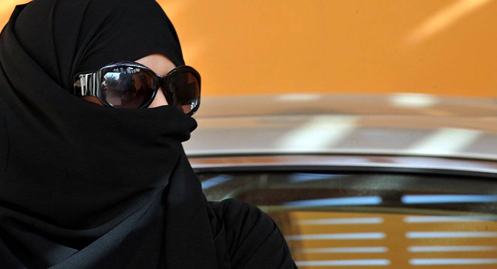 شركات التأمين السعودية تستعد للتعامل مع قيادة المرأة للسيارة