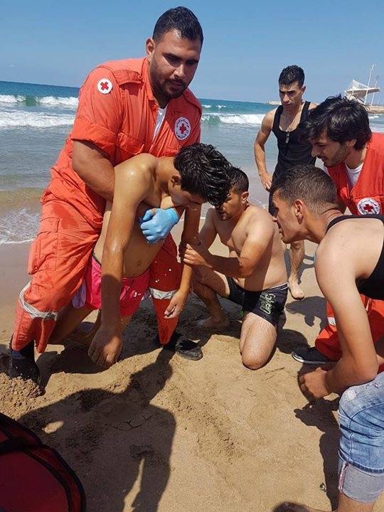 إنقاذ شخصين من الغرق في مسبح صيدا الشعبي