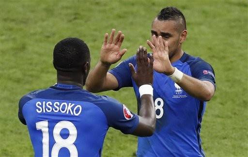 تصفيات كأس العالم: استدعاء باييت وسيسوكو ضمن قائمة "الديوك"