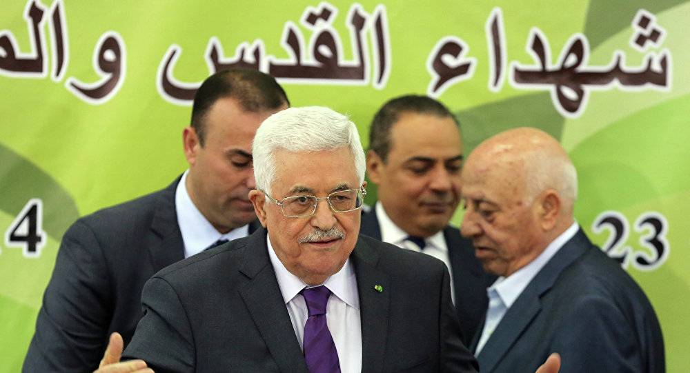 الحكومة الفلسطينية تغادر رام الله متجهة إلى قطاع غزة