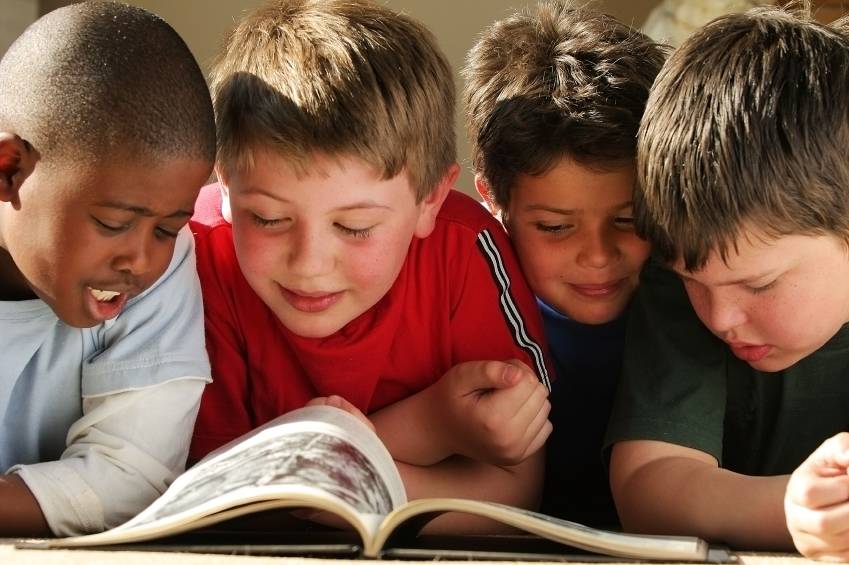 !إنفوغرافيك.. معظم تلاميذ العالم لا يستطيعون القراءة