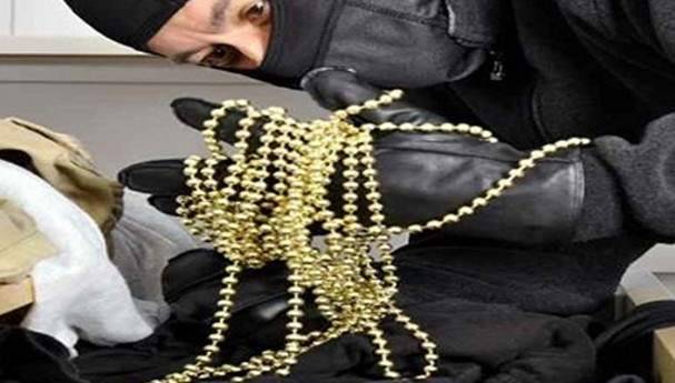 سرقة مجوهرات من منزل نقيب في الأمن العام ببلدة عين المير