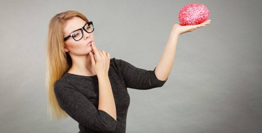 عقلكِ أم دماغكِ.. من المتحكم في تصرفاتكِ؟