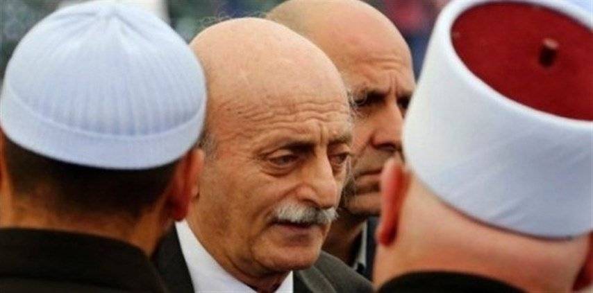 مفاجأة - جنبلاط يغضب ويطرد مسؤولاً من منزله، لهذا السبب!
