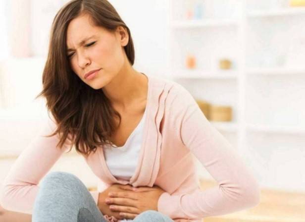 ناجية من السرطان تحذّر من أعراض مفاجئة يجب ألا تتجاهليها!