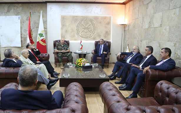 إستقبالات قائد الجيش