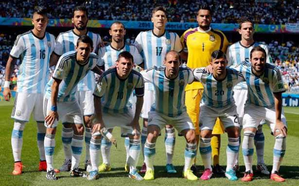 تصفيات مونديال 2018: سوريا تحلم بمفاجأة استراليا
أوروبا : ايرلندا الشمالية ــ ألمانيا وانكلترا ــ سلوفينيا اليوم
أميركا الجنوبية : الأرجنتين ــ البيرو فجر الجمعة (الساعة 2.30)