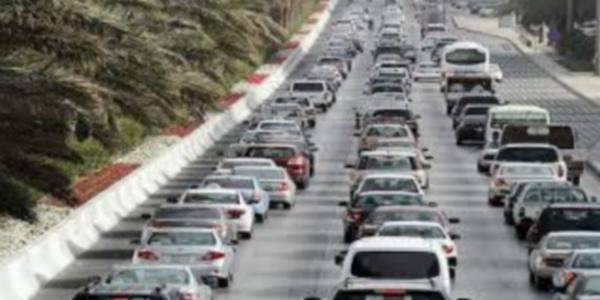 حركة كثيفة على الطريق البحرية باتجاه جونيه