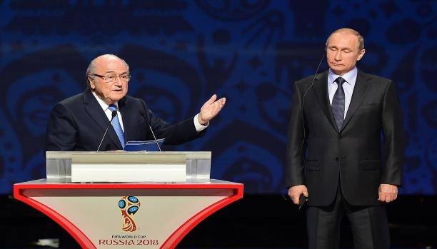 كأس العالم 2018.. بوتين يعترف بوجود تأخير