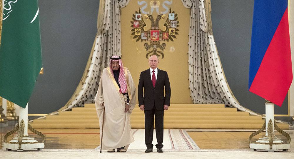 15 صورة للتاريخ من زيارة الملك سلمان إلى موسكو