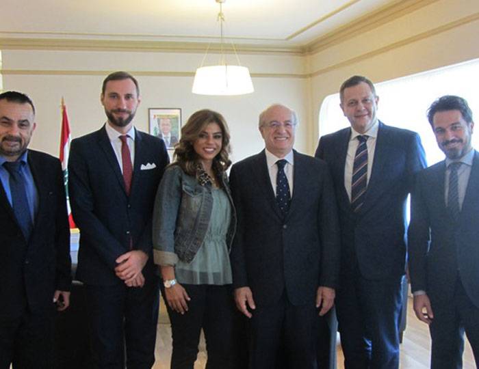 خوري يلتقي ساركر ووفد من مؤسسة اوبرا لبنان