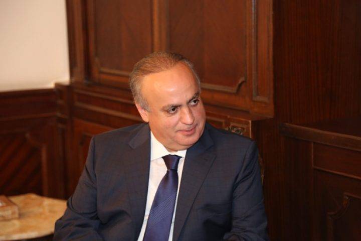 وهاب : تحية للجيشين السوري والمصري..