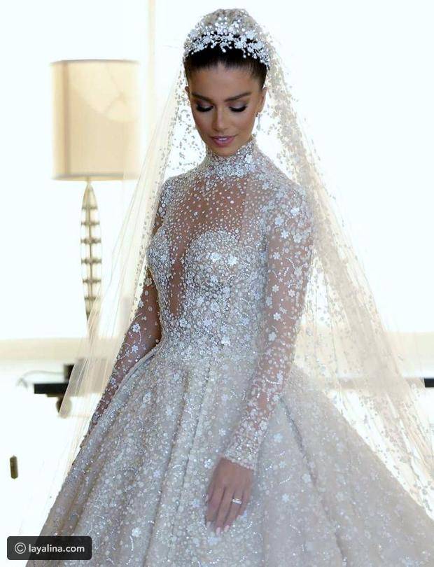 لارا اسكندر أميرة في ليلة زفافها بفستان من زهير مراد وحفل زفافها خيالي