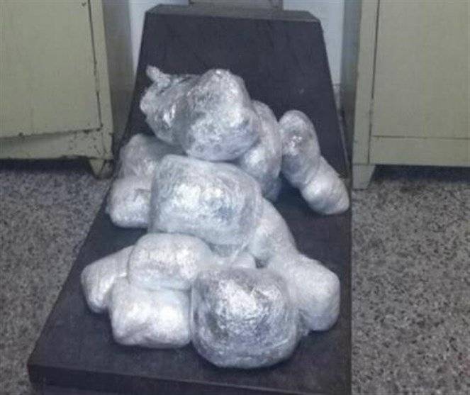 ماذا ضبطت الجمارك في مطار بيروت