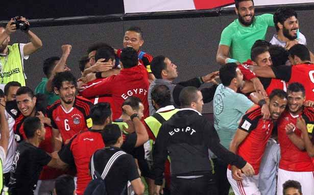 حلم مصر يتحقق وصلاح يقود الفراعنة الى المونديال
أوروبا : بولندا الى النهائيات والدنمارك الى الملحق