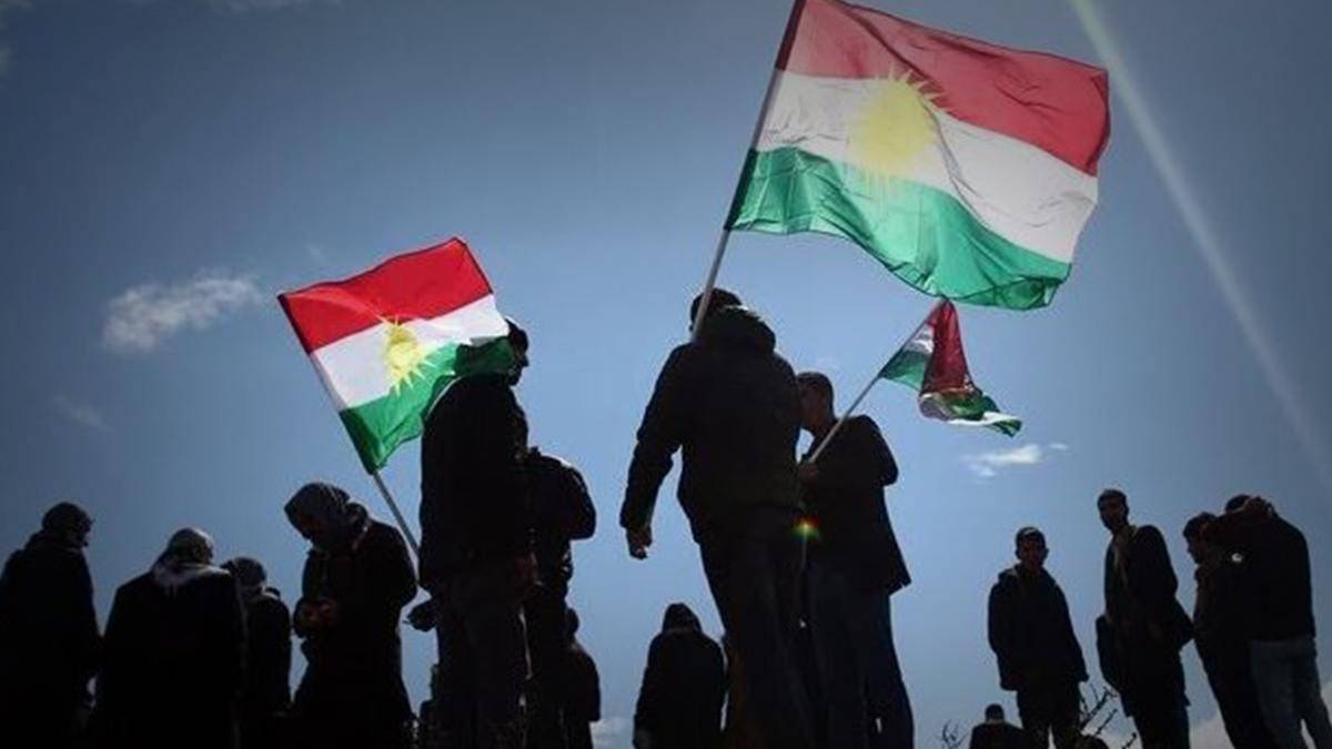 كردستان: اتفاق بين البارزاني وعلاوي والنجيفي على بدء الحوار ورفع العقوبات على الإقليم
