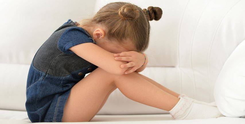 بعد الدورة الشهرية.. طفلة في الرابعة تواجه أعراض سن اليأس!
