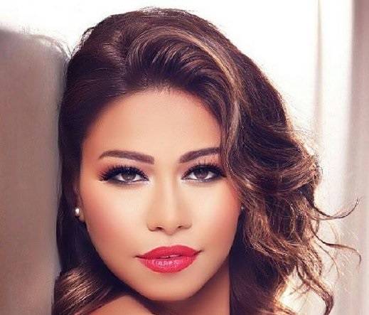 فيديو نادر لشيرين عبد الوهاب بالزي المدرسي