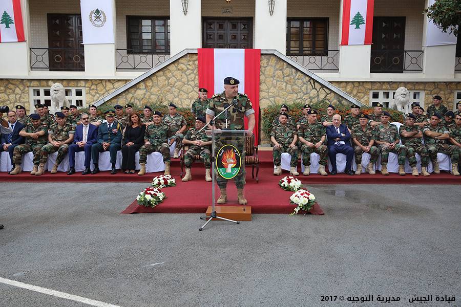 العماد عون: سنضرب بيدّ من حديد كلَّ من يحاول إثارة الفوضى