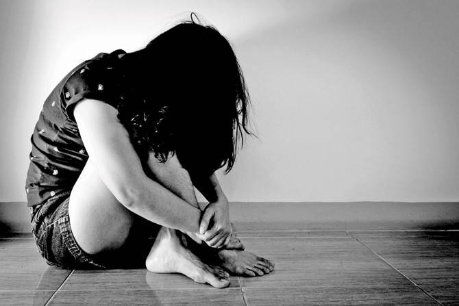 قتلت مُغتصب ابنتها.. فكان قرار المحكمة مفاجئاً!