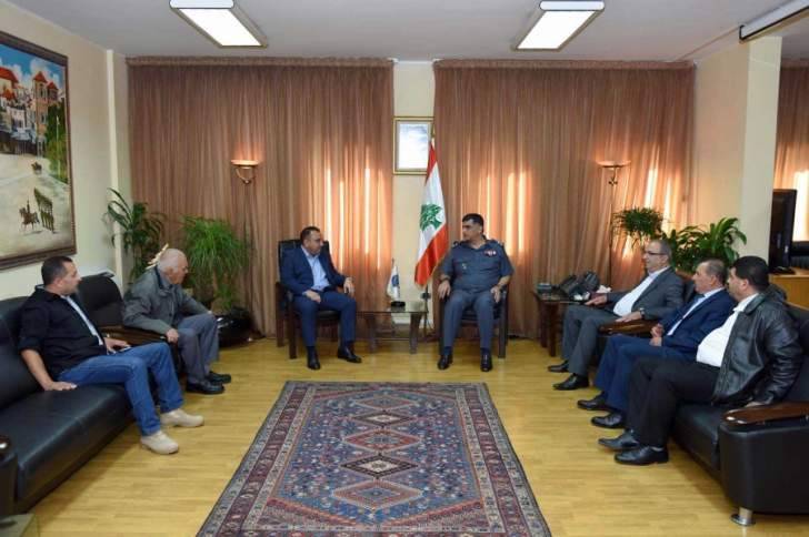 اللواء عثمان التقى رئيس بلدية المجدل في قضاء جبيل