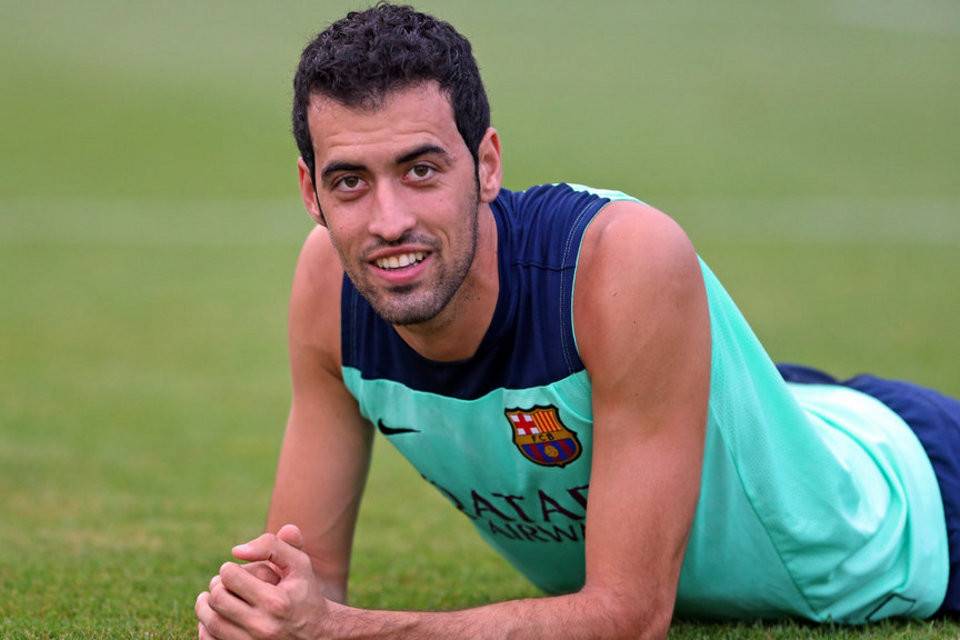 بوسكيتس يغيب عن تدريبات برشلونة