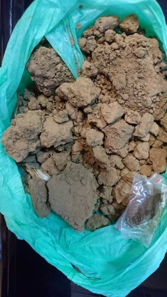 بالصور: يروّج المخدّرات في المقهى.. وهذا ما تمّ ضبطه!