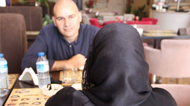"إغتصبوا العذارى أمام أعيننا!".. عراقية تروي مشاهد وحشية ارتكبها عناصر داعش في بلدتهم