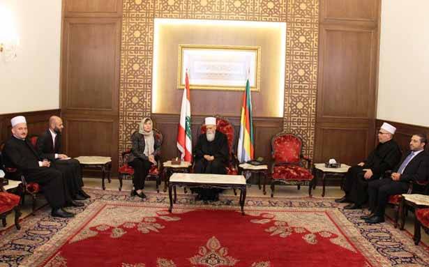 شارك في تكريم المتبرّعين لتأهيل مبنى دار الطائفة
حسن : لتعزيز وحدة لبنان الداخليّة