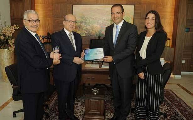 «P.Morgan Bank J» يمنح بنك «الإعتماد اللبناني»
جائزة «التميّز في تنفيذ العمليّات المصرفيّة الدوليّة»