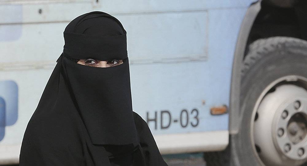 سعودية تنتقم من زوجها بـ