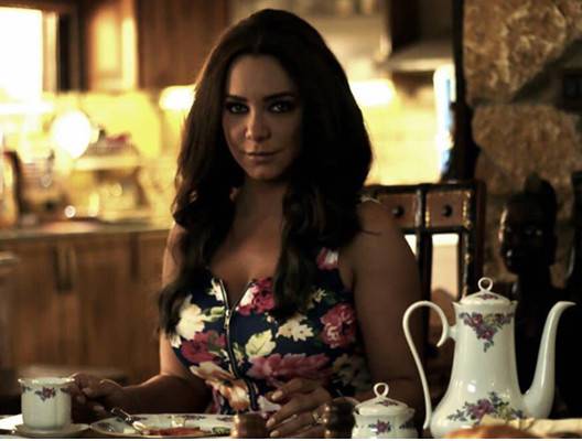 سلاف فواخرجي تكشف: لم أستطع التخلّص من آثار الضرب!