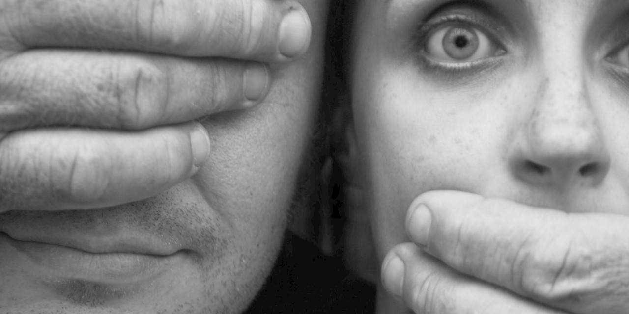 فضيحة هوليوود الجنسية.. هؤلاء النجوم يدافعون عن المتحرش