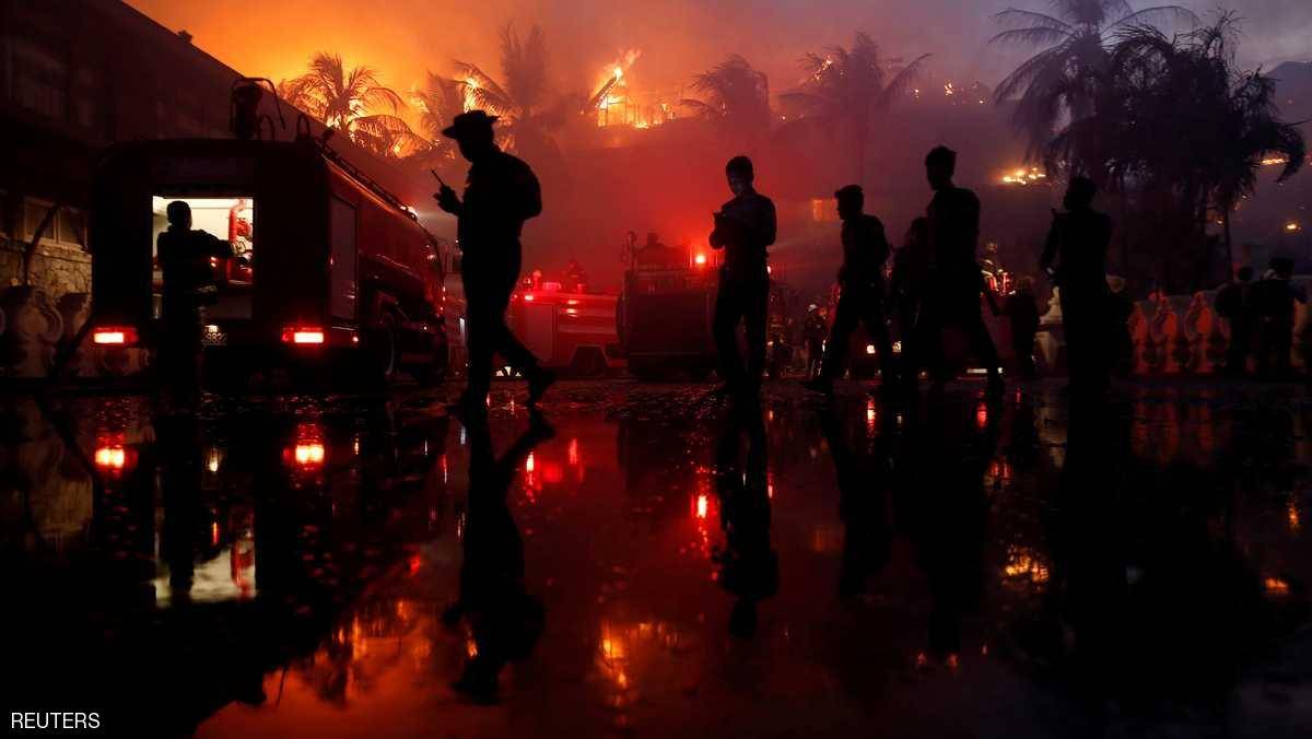 حريق يلتهم فندقا فاخرا في ميانمار!